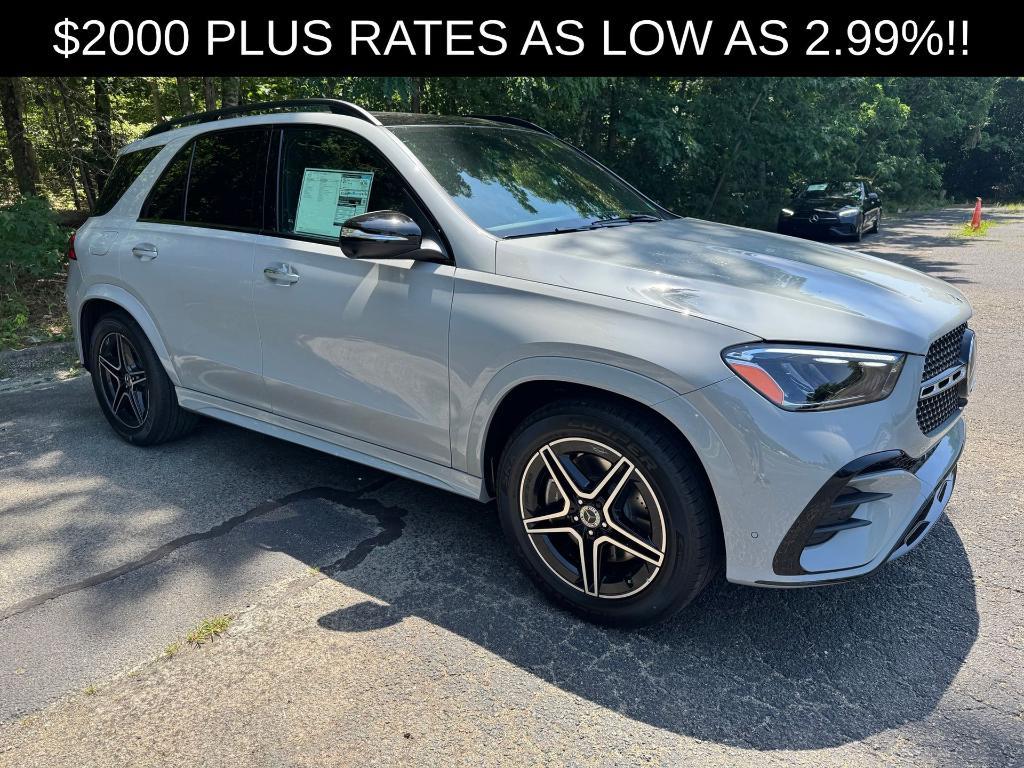 new 2025 Mercedes-Benz GLE 450 car, priced at $84,530