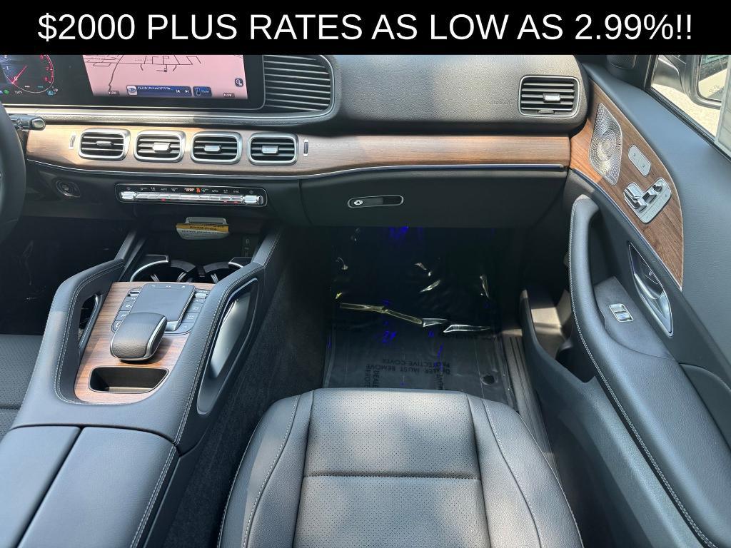 new 2025 Mercedes-Benz GLE 450 car, priced at $84,530