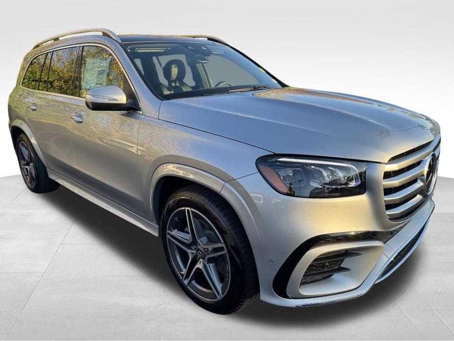 new 2025 Mercedes-Benz GLS 450 car, priced at $95,365