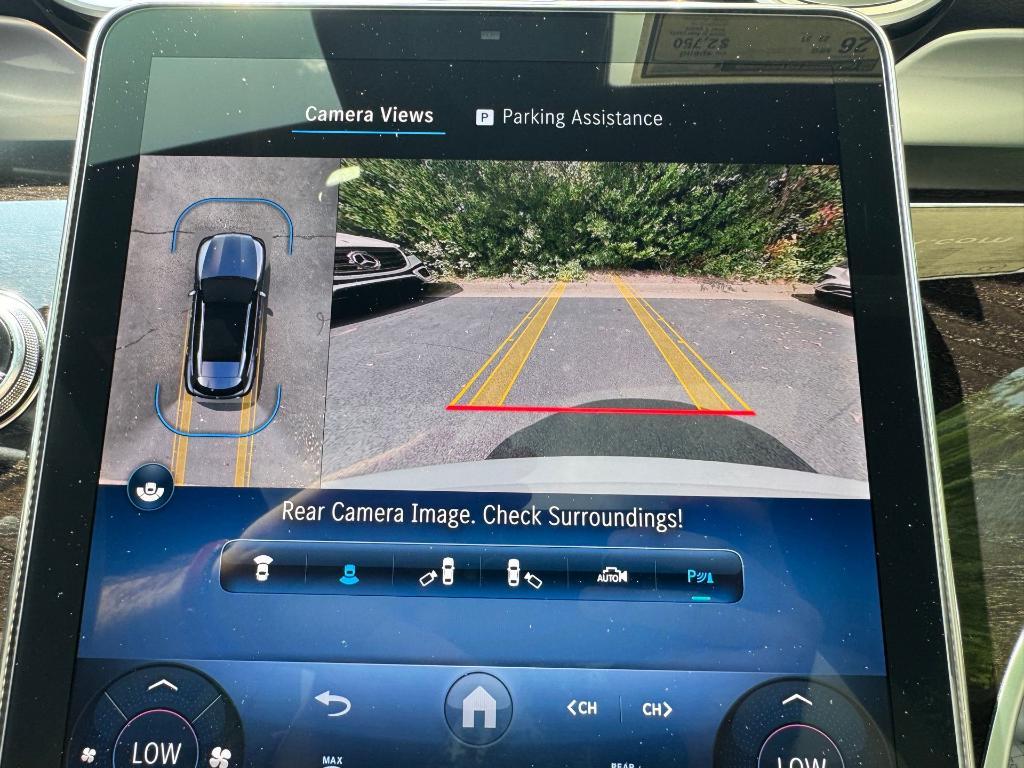 new 2025 Mercedes-Benz GLC 300 car, priced at $56,520