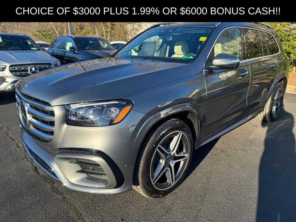 new 2025 Mercedes-Benz GLS 450 car, priced at $96,275