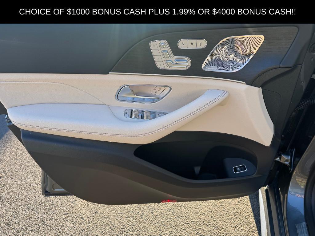 new 2025 Mercedes-Benz GLS 450 car, priced at $96,275