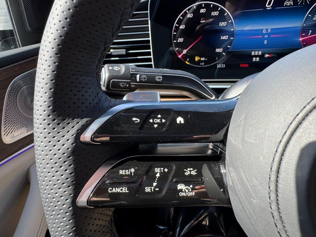 new 2025 Mercedes-Benz GLS 450 car, priced at $96,275