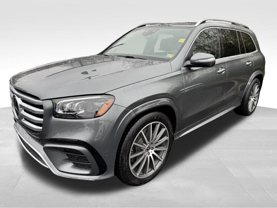 new 2025 Mercedes-Benz GLS 450 car, priced at $96,495