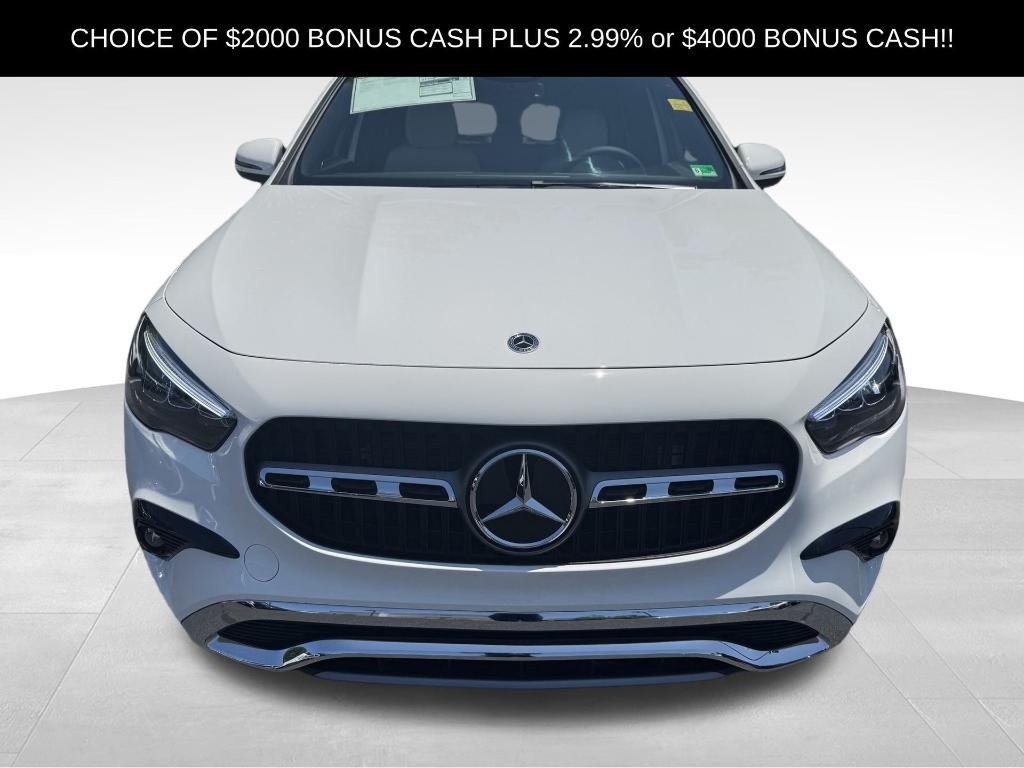 new 2025 Mercedes-Benz GLA 250 car, priced at $44,250