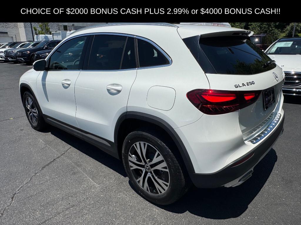 new 2025 Mercedes-Benz GLA 250 car, priced at $44,250