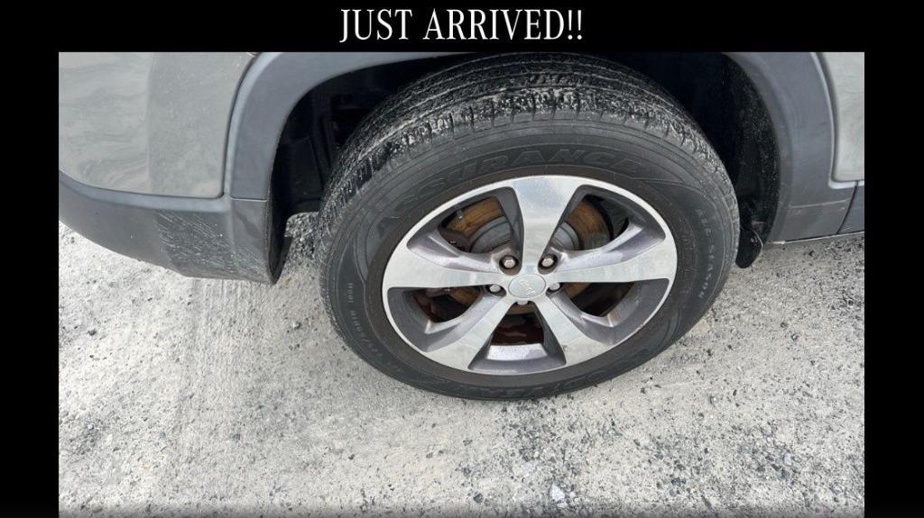 used 2019 Jeep Cherokee car, priced at $21,500