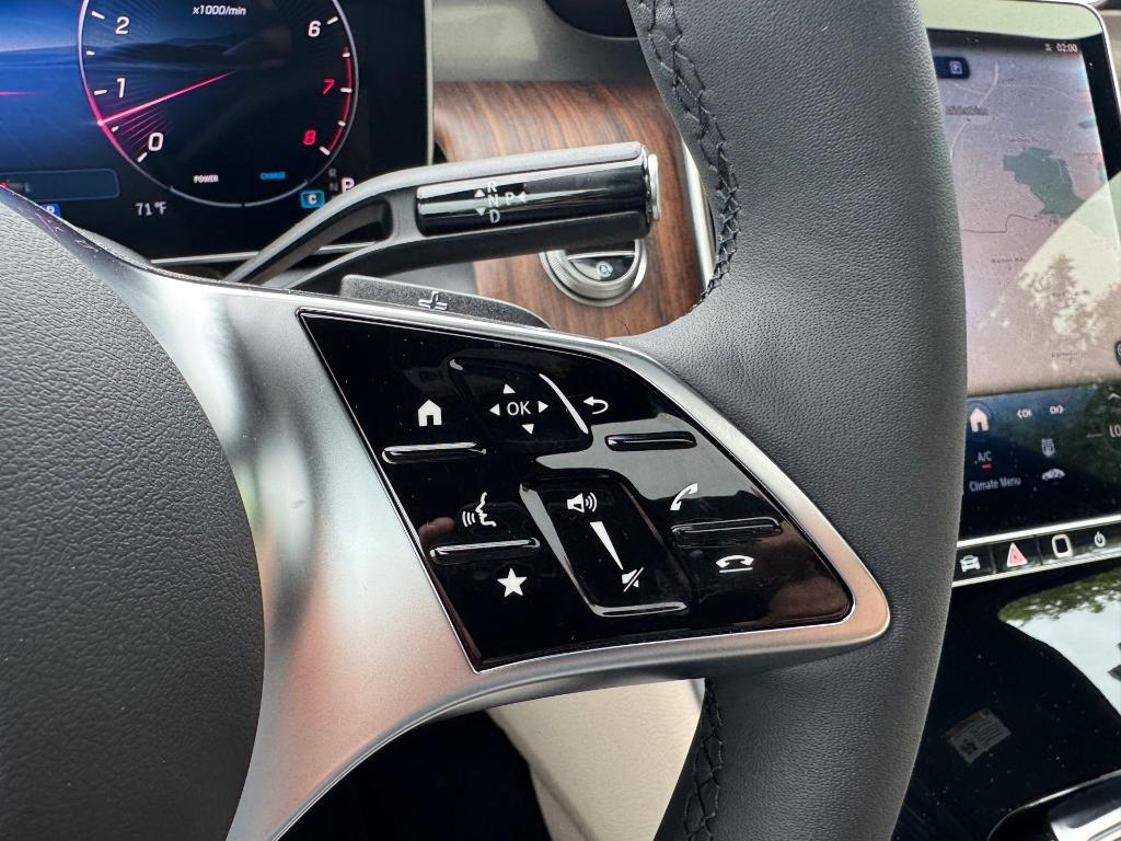 new 2025 Mercedes-Benz GLC 300 car, priced at $57,435