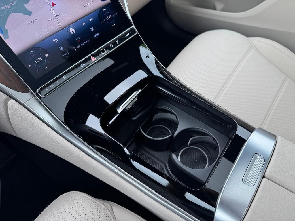 new 2025 Mercedes-Benz GLC 300 car, priced at $57,435
