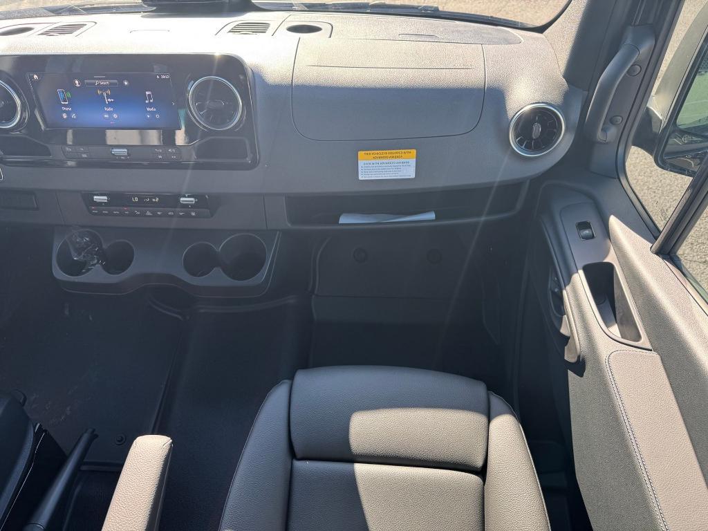 new 2025 Mercedes-Benz Sprinter 2500 car, priced at $73,086
