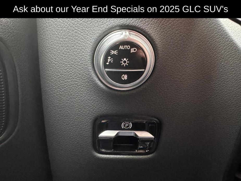 new 2025 Mercedes-Benz GLC 300 car, priced at $54,700