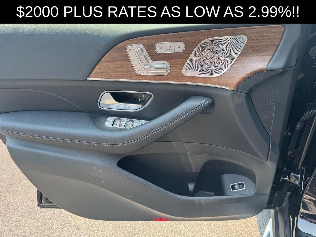 new 2025 Mercedes-Benz GLE 450 car, priced at $83,050