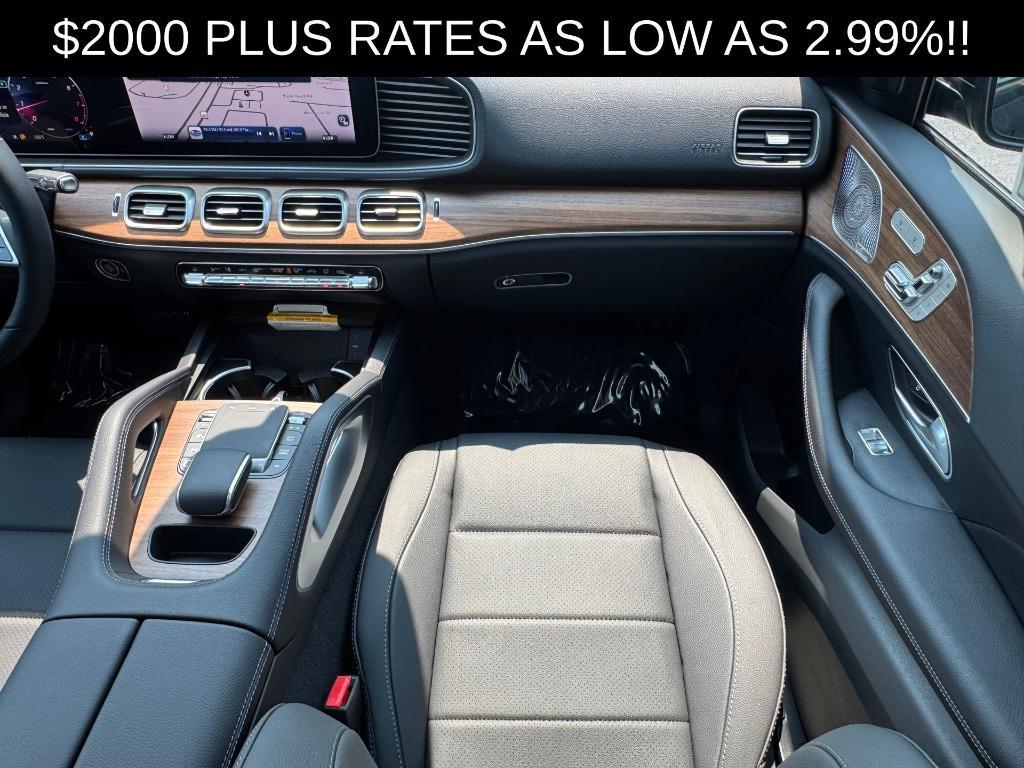 new 2025 Mercedes-Benz GLE 450 car, priced at $83,050