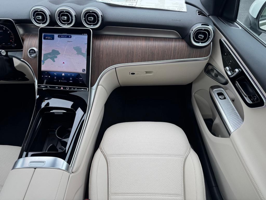 new 2025 Mercedes-Benz GLC 300 car, priced at $57,435