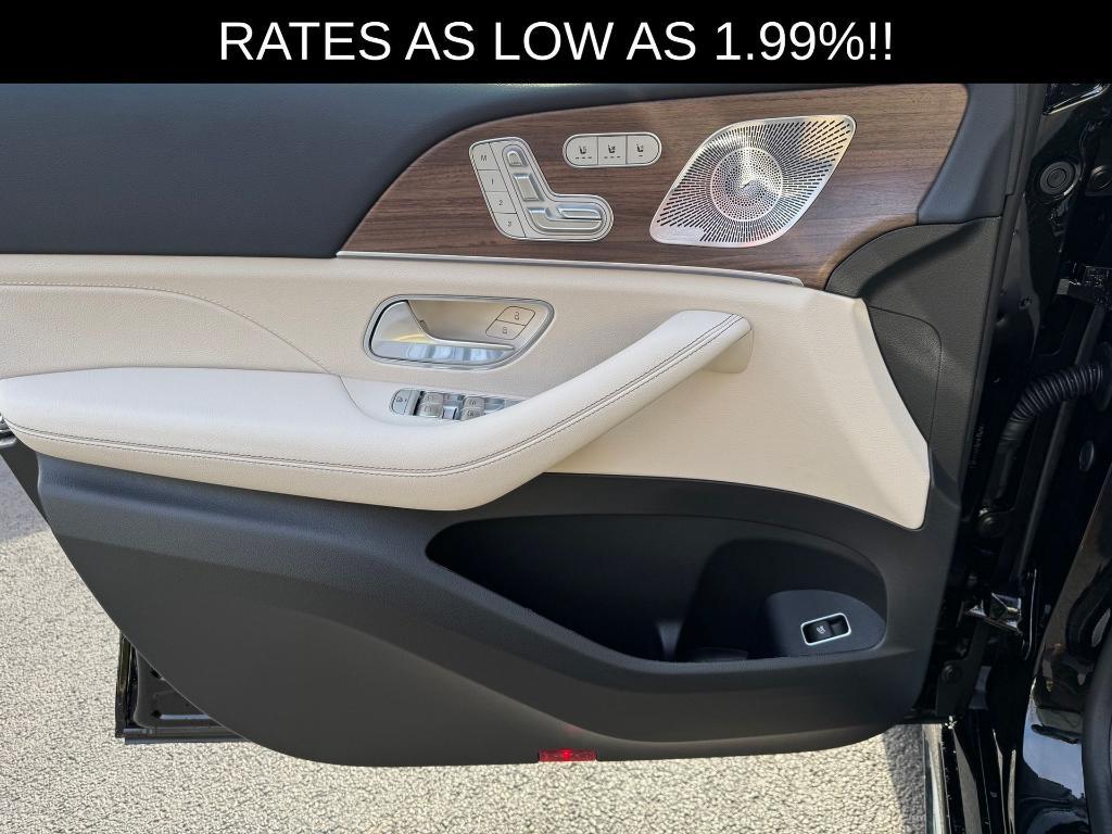 new 2025 Mercedes-Benz GLS 450 car, priced at $98,195