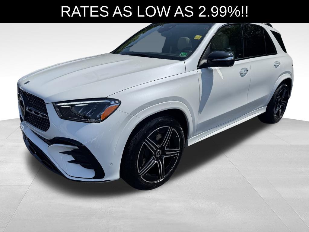 new 2025 Mercedes-Benz GLE 450 car, priced at $85,630