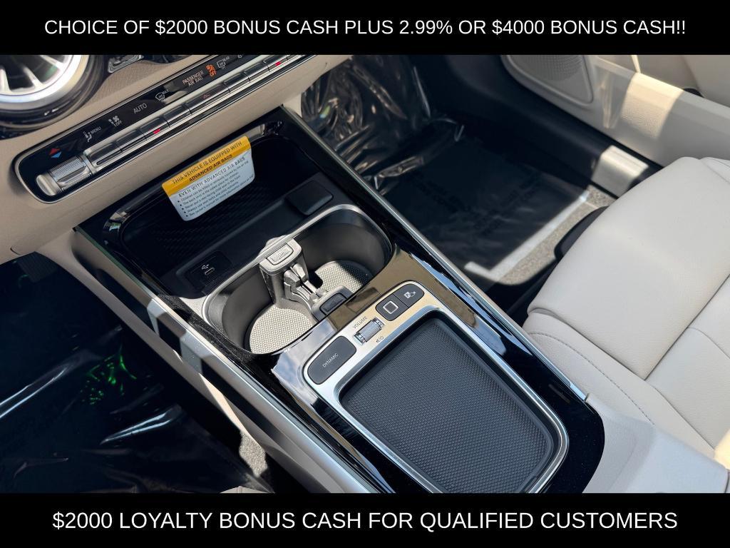 new 2025 Mercedes-Benz GLB 250 car, priced at $53,785