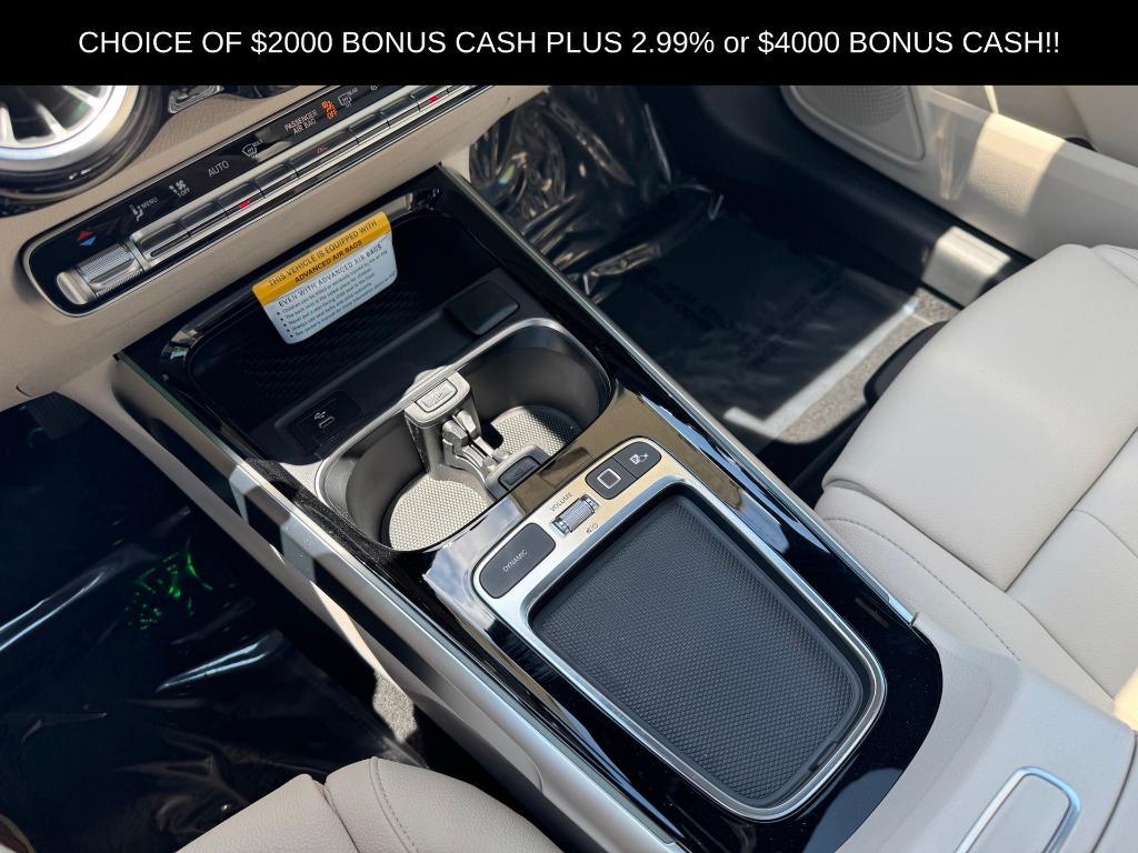 new 2025 Mercedes-Benz GLB 250 car, priced at $53,785