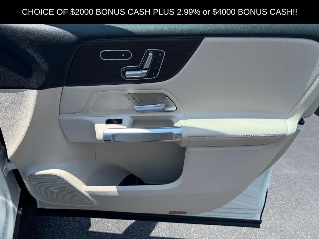 new 2025 Mercedes-Benz GLB 250 car, priced at $53,785