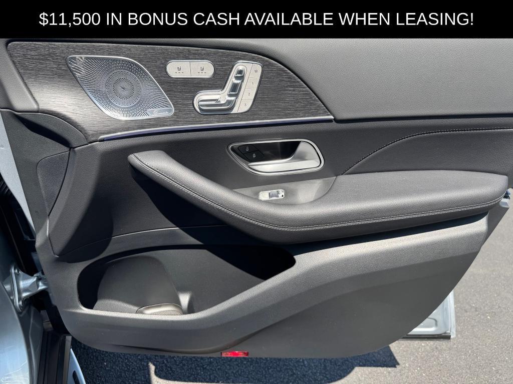 new 2025 Mercedes-Benz GLE 450e car, priced at $82,865