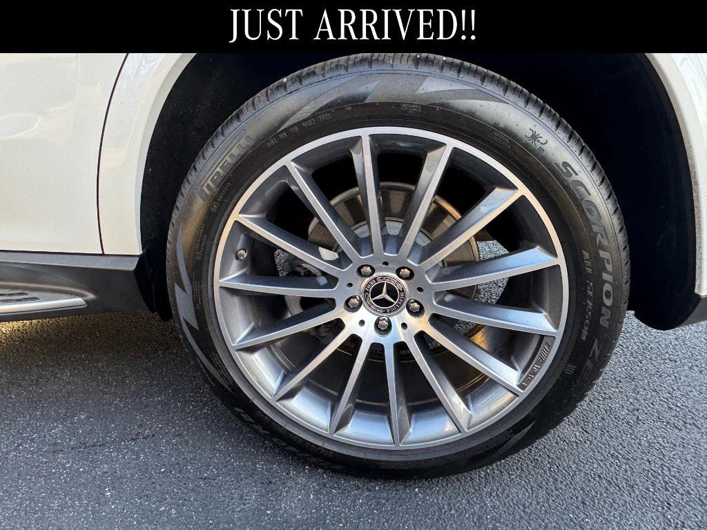 used 2022 Mercedes-Benz GLE 350 car, priced at $50,000