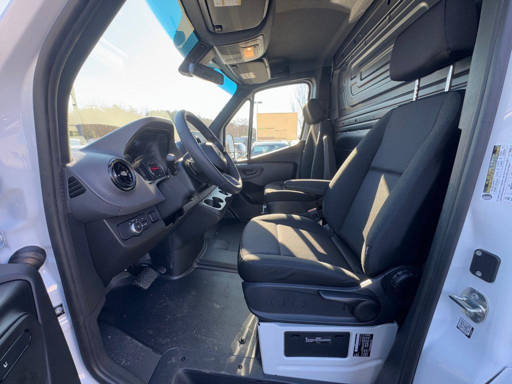 new 2025 Mercedes-Benz Sprinter 2500 car, priced at $59,034