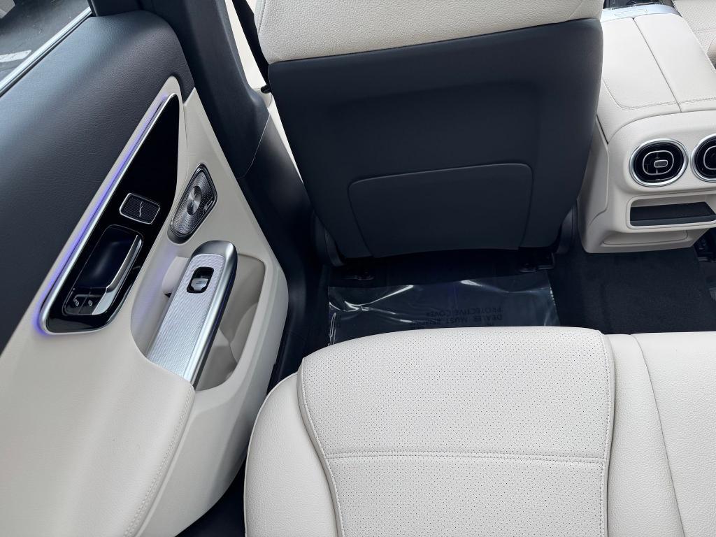 new 2025 Mercedes-Benz GLC 300 car, priced at $53,496