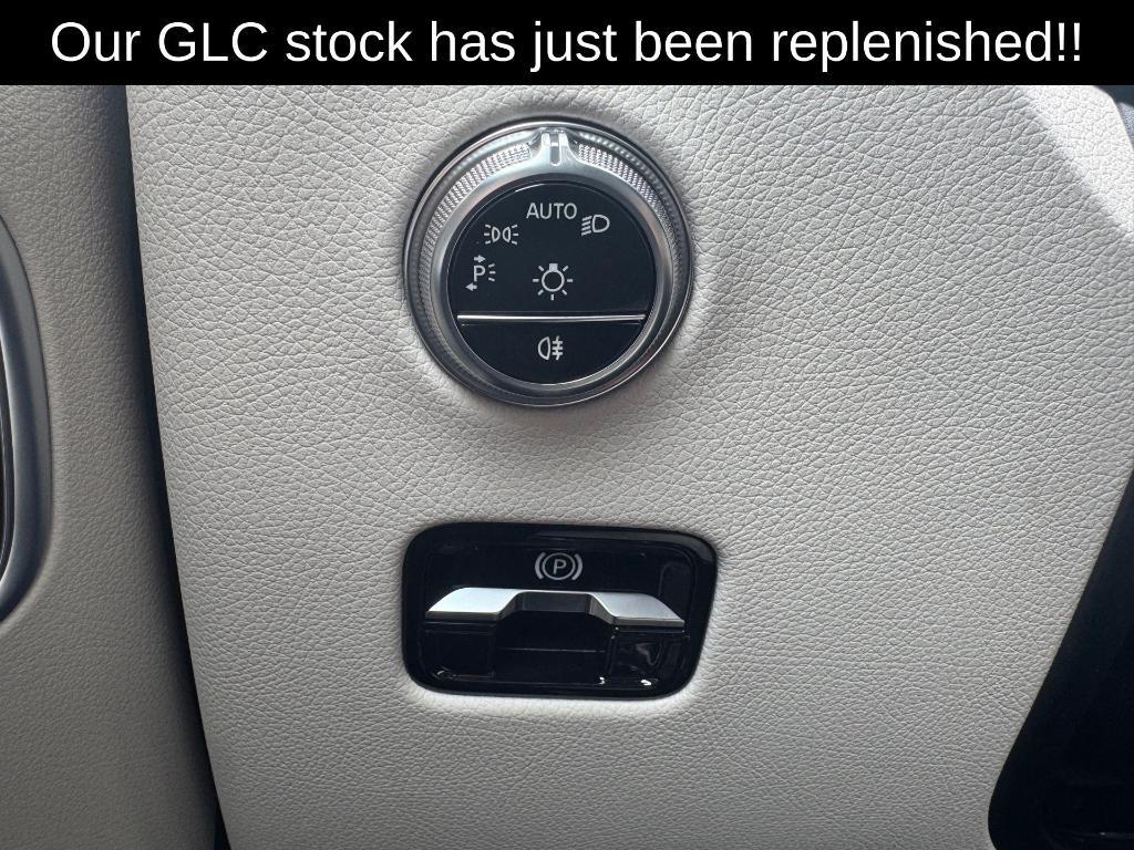 new 2025 Mercedes-Benz GLC 300 car, priced at $56,765
