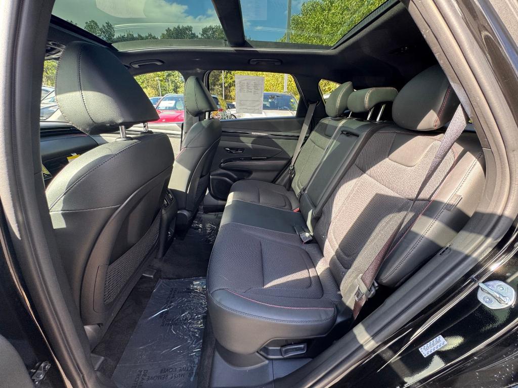 used 2024 Hyundai TUCSON Hybrid car, priced at $27,982