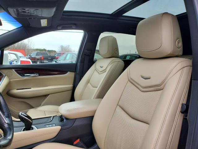 used 2019 Cadillac XT5 car, priced at $18,295