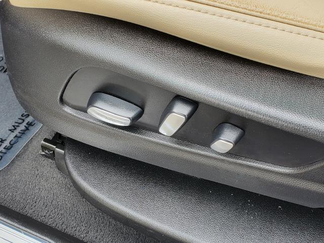used 2019 Cadillac XT5 car, priced at $18,295