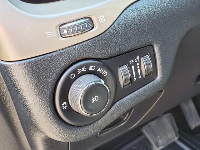 used 2016 Jeep Cherokee car, priced at $12,695
