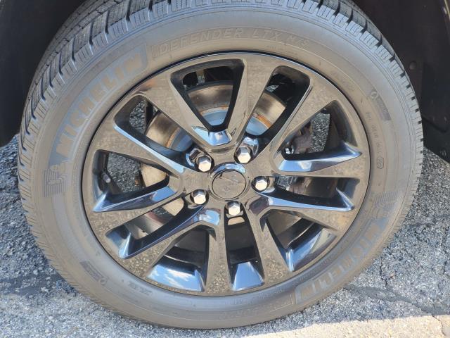 used 2017 Jeep Grand Cherokee car, priced at $15,495