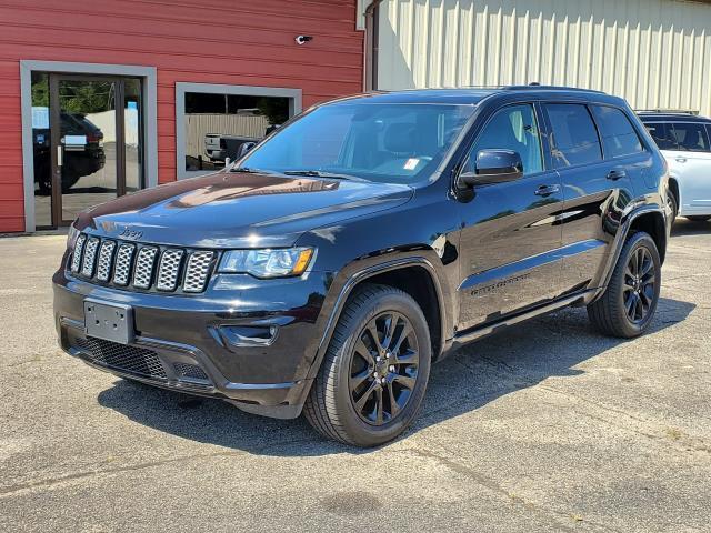 used 2017 Jeep Grand Cherokee car, priced at $15,495