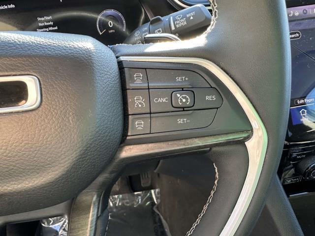 used 2023 Jeep Grand Cherokee car, priced at $28,995