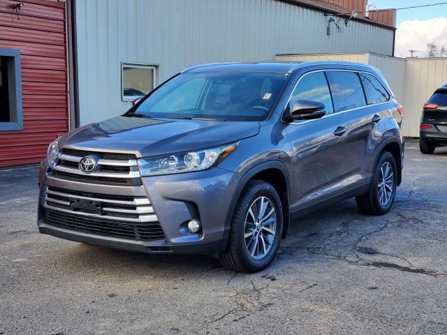 used 2019 Toyota Highlander car, priced at $25,995