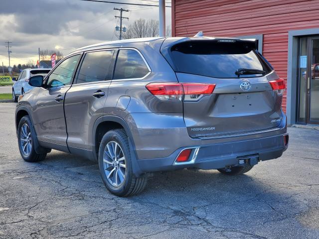 used 2019 Toyota Highlander car, priced at $25,995