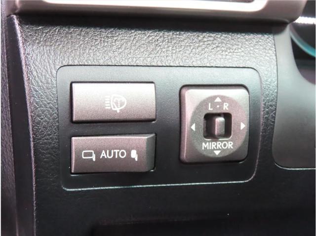 used 2013 Lexus LX 570 car, priced at $36,999
