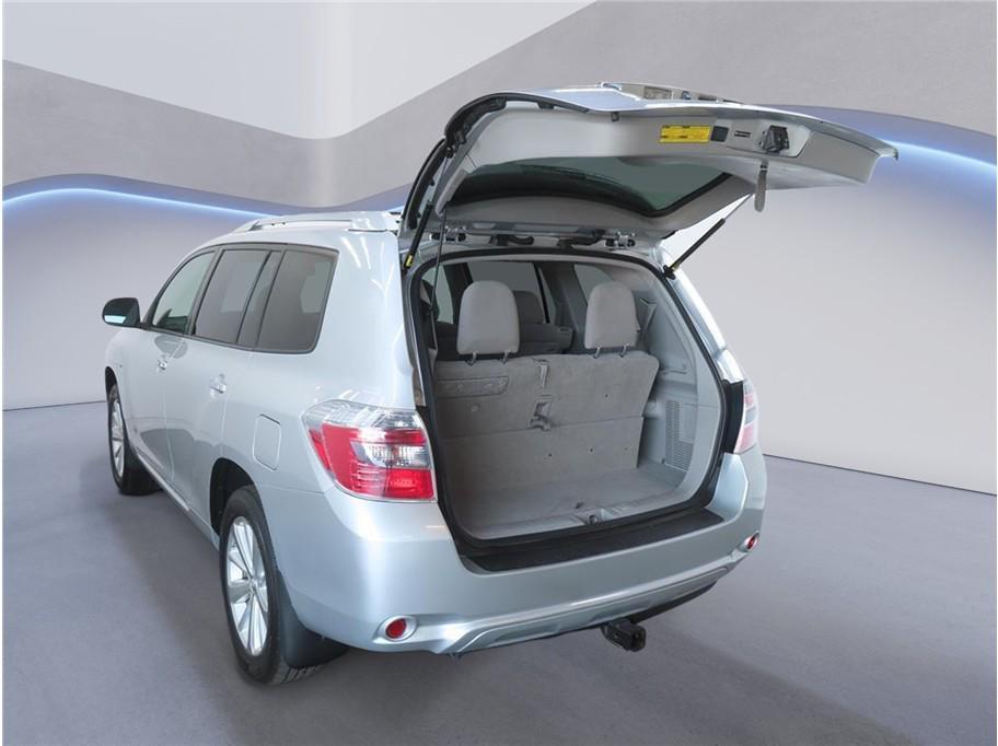 used 2010 Toyota Highlander Hybrid car, priced at $11,499