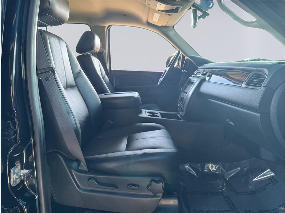 used 2012 GMC Yukon car, priced at $13,999