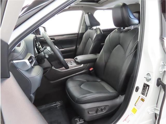 used 2022 Toyota Highlander car, priced at $37,499