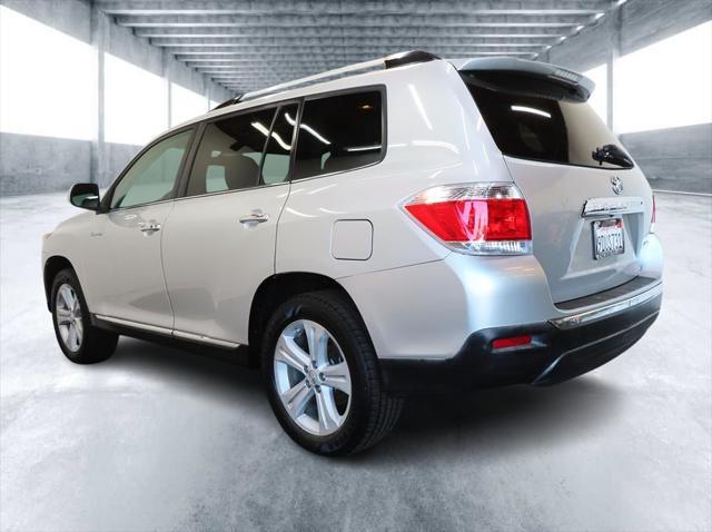 used 2011 Toyota Highlander car, priced at $12,499