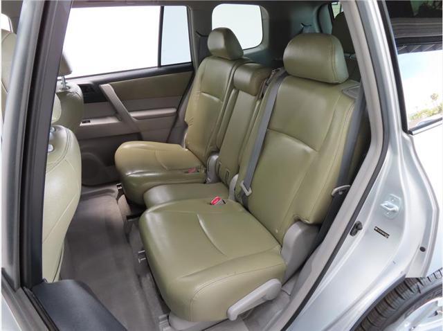 used 2010 Toyota Highlander car, priced at $13,999