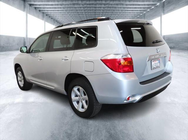 used 2010 Toyota Highlander car, priced at $13,999