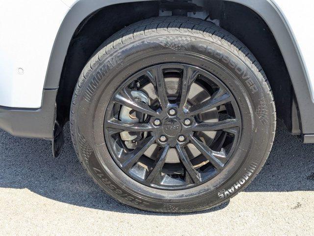 used 2023 Jeep Cherokee car, priced at $22,444