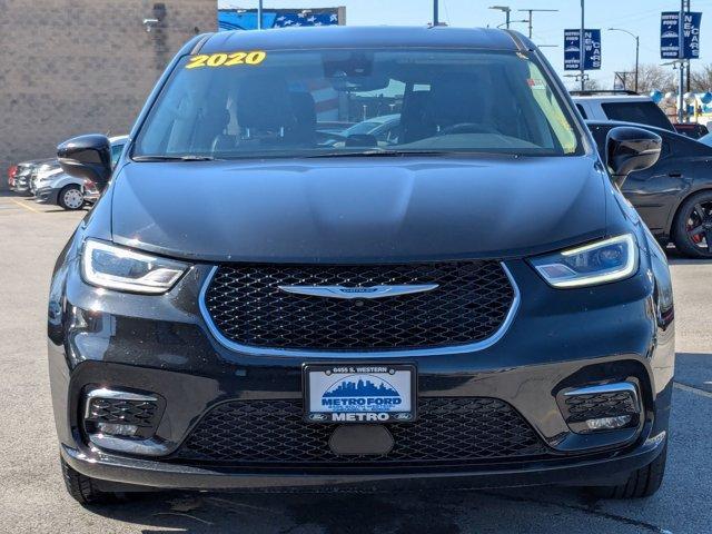 used 2023 Chrysler Pacifica car, priced at $20,991