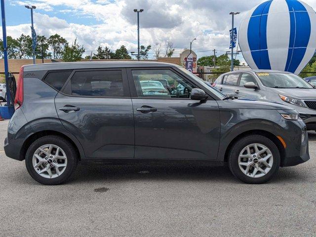 used 2022 Kia Soul car, priced at $13,872