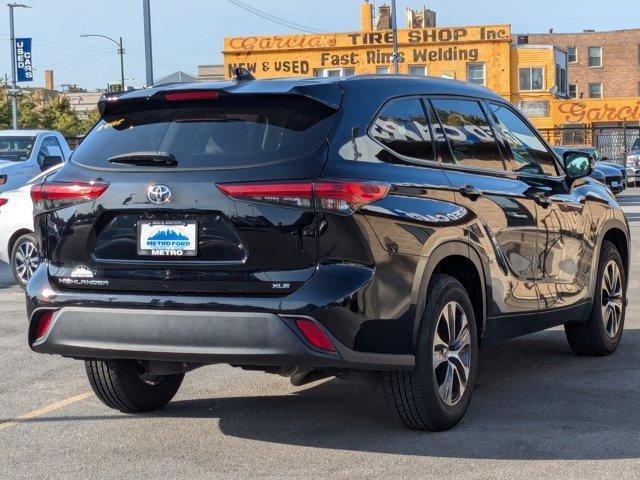 used 2022 Toyota Highlander car, priced at $30,597