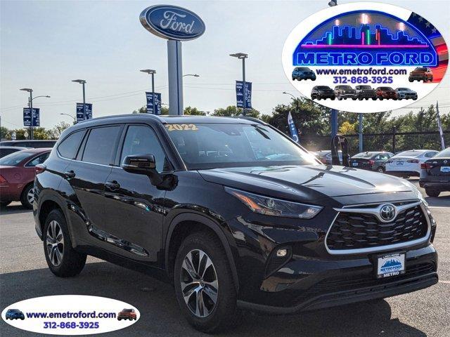 used 2022 Toyota Highlander car, priced at $30,597