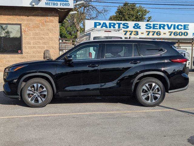 used 2022 Toyota Highlander car, priced at $30,597